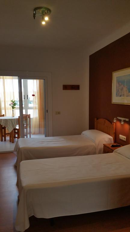 Carabela Sun Holidays Peniscola Room photo